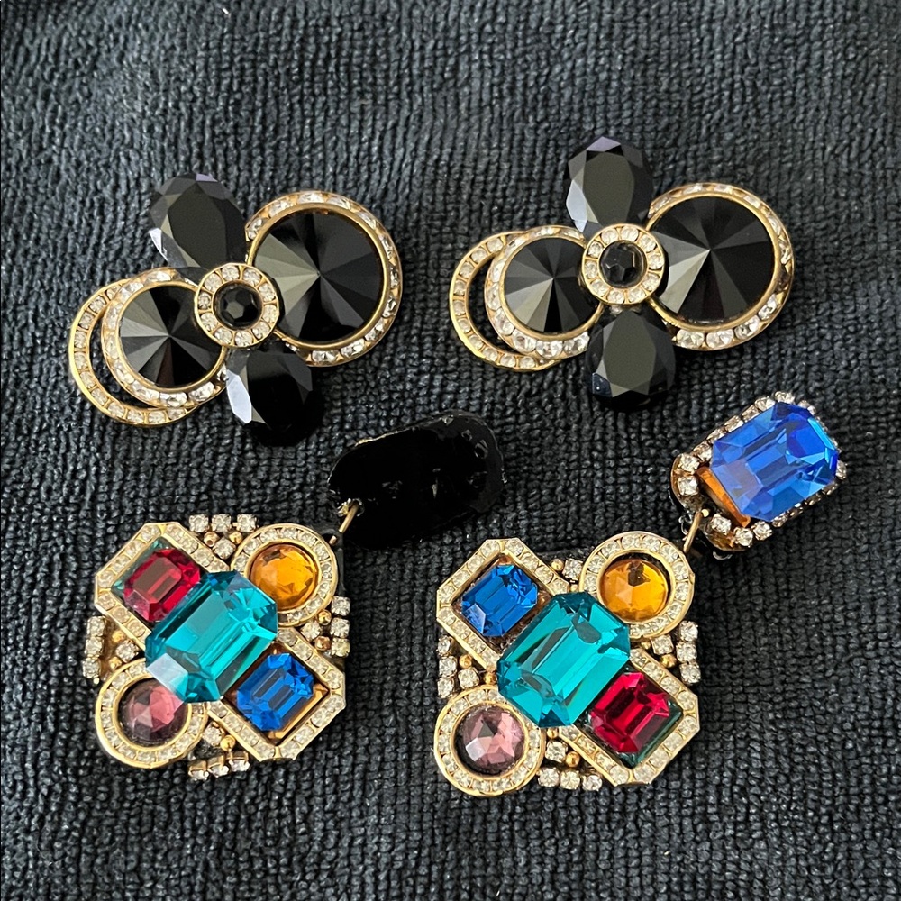 Vtg Multi Color Stones & Rhinestone Clip On Earrings-LOOSE OR MISSING PIECES.